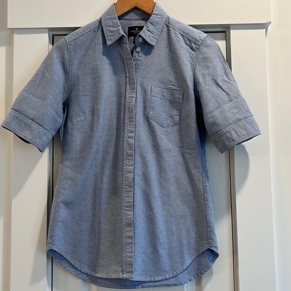 Women's American Eagle Short Sleeve Button Down - Picture 1 of 6